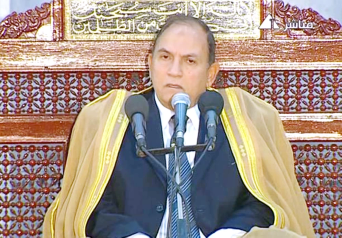 الشيخ أحمد نعينع: سيرة الطبيب القارئ وأيقونة التلاوة