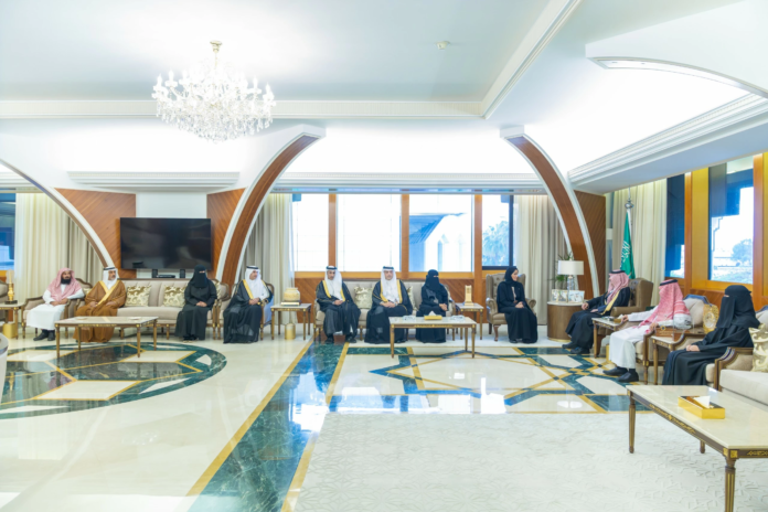 أمير الشرقية يكرم الفائزين بجائزة الملك سلمان لحفظ القرآن