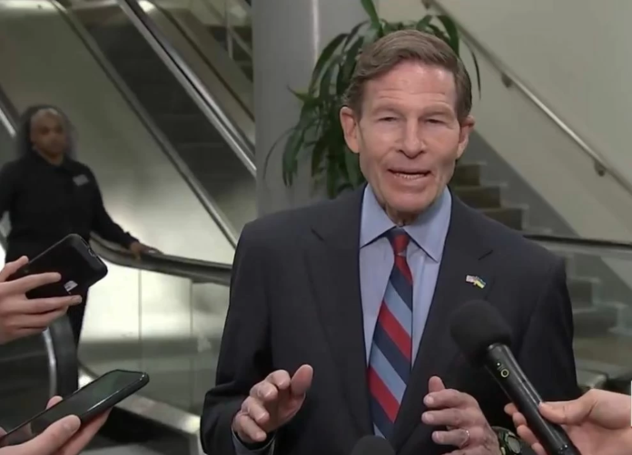 تحذيرات من خطط إدارة ترمب لنشر قوات برية في إيران