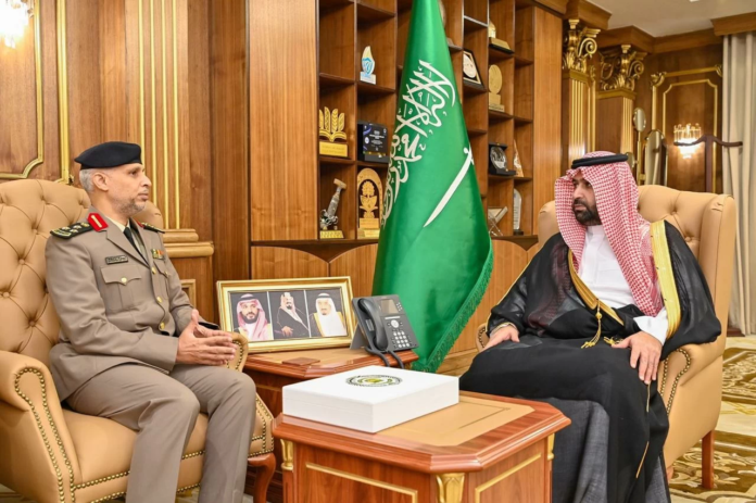 أمير جازان يستعرض جهود مكافحة المخدرات بالمنطقة لعام 2025