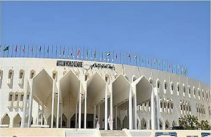 رابطة العالم الإسلامي تدين إغلاق المسجد الأقصى برمضان