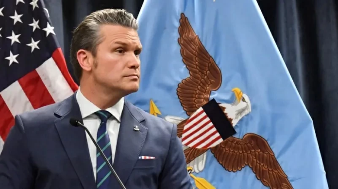 وزير الدفاع الأمريكي: إصابة مجتبى خامنئي وانهيار إيران