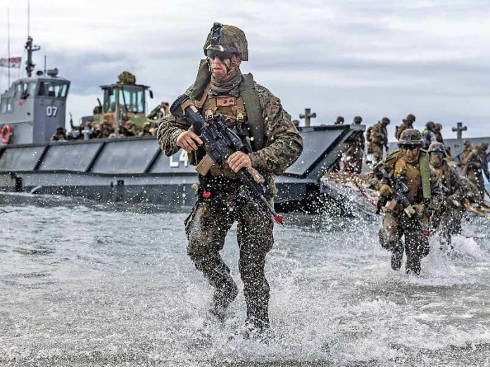 إرسال 2200 من مشاة البحرية الأمريكية للشرق الأوسط