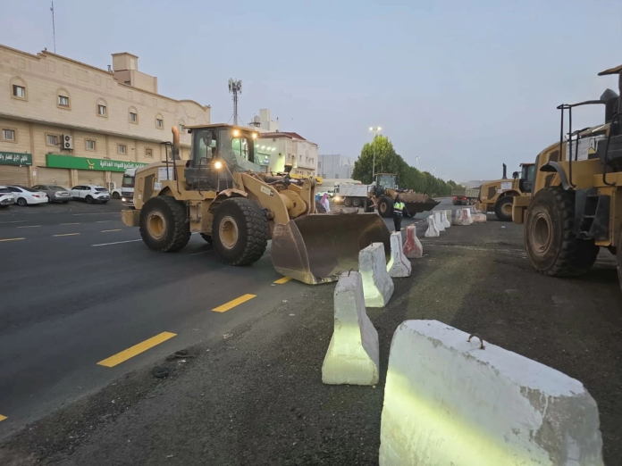 إزالة تعديات أراضي حكومية بجدة بمساحة 74 ألف متر