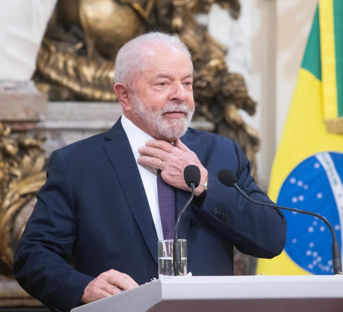 أسباب منع مستشار ترمب من دخول البرازيل وتصاعد الأزمة