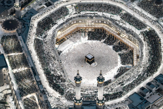 استعدادات الحرمين لليلة 27 رمضان: خطة تشغيلية متكاملة