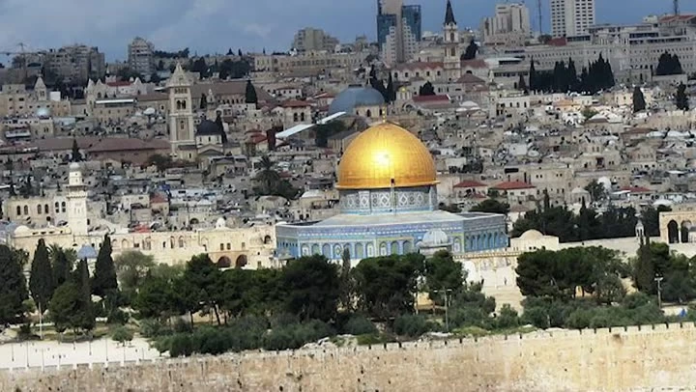 إدانة عربية واسعة لإسرائيل بعد إغلاق المسجد الأقصى