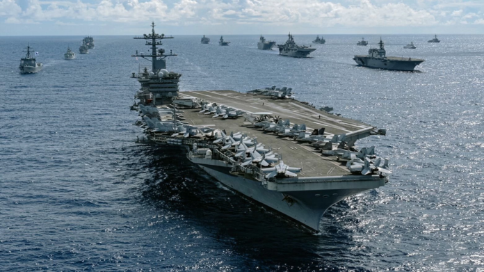 فيديو أمريكي يدحض استهداف حاملة الطائرات أبراهام لينكولن