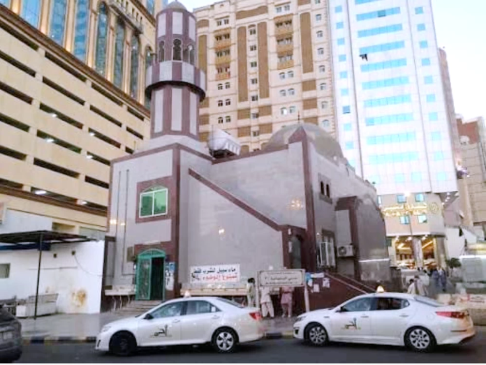 مسجد الشجرة في مكة: تاريخ معجزة نبوية ومعلم إسلامي