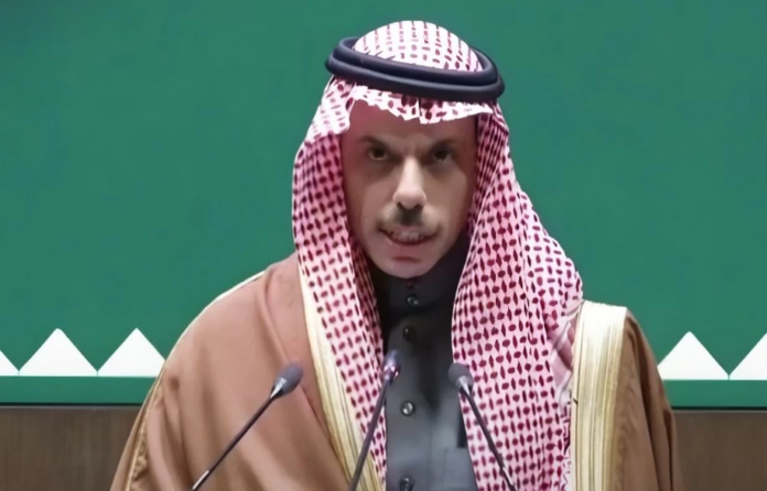 وزير الخارجية السعودي: الاعتداءات الإيرانية لن تمر دون رد