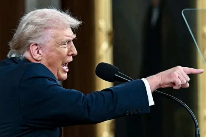 ترمب والمنصات الإلكترونية: استراتيجيات إدارة الأزمات مع إيران