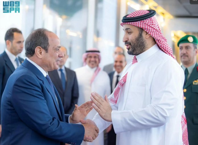 الرئيس المصري يغادر جدة: تفاصيل الزيارة ووداع ولي العهد