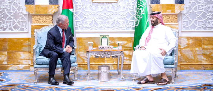 قمة جدة: بحث تداعيات التصعيد في المنطقة وتأثيره