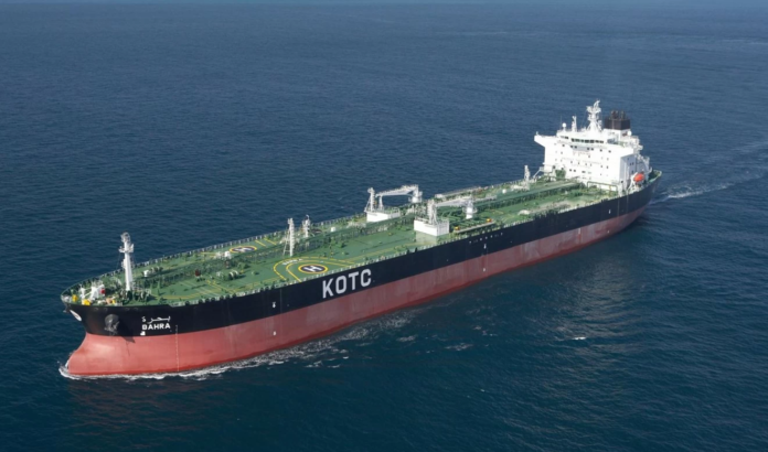 استهداف ناقلة النفط الكويتية السالمي: التفاصيل والتداعيات