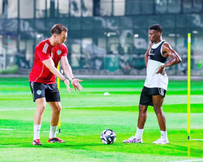 أزمة غيابات تضرب الفريق قبل مباراة الأهلي وضمك بالدوري