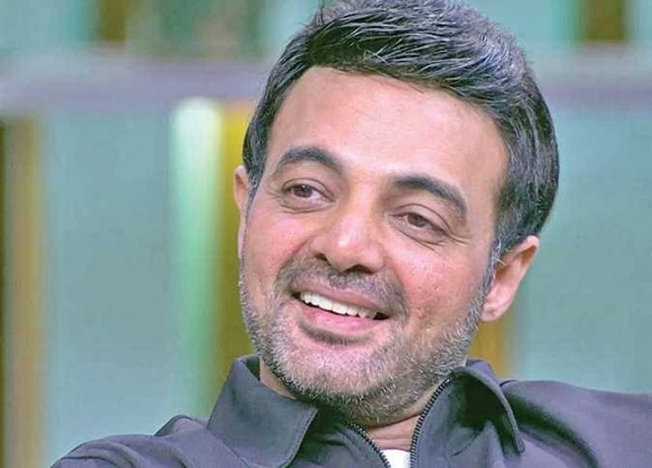 حقيقة ارتباط عمرو محمود ياسين بفنانة شهيرة ورد فعله الغاضب