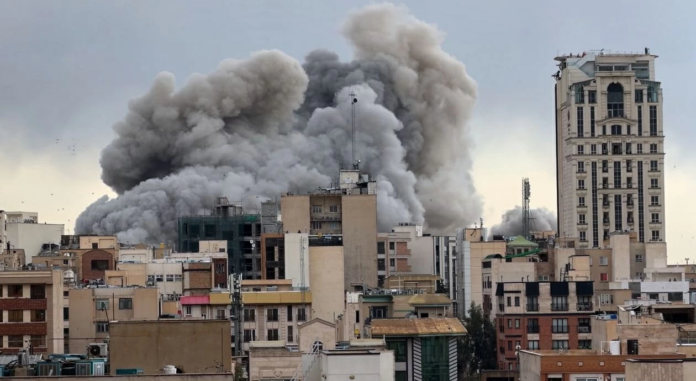 مبادرة باكستانية صينية لإنهاء حرب إيران: تفاصيل وتداعيات