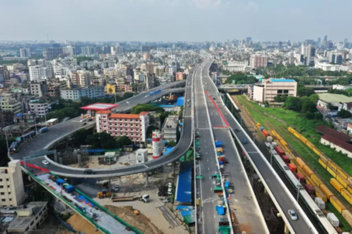 تداعيات أزمة الطاقة في بنجلاديش: تقليص العمل وخفض الإنفاق