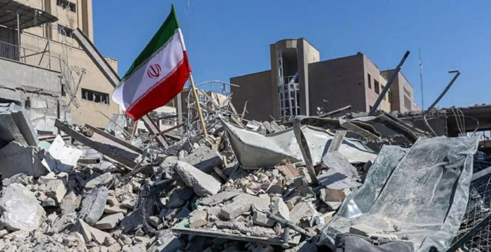 تطورات المفاوضات مع إيران: تهديدات ترمب وتحذيرات قاليباف