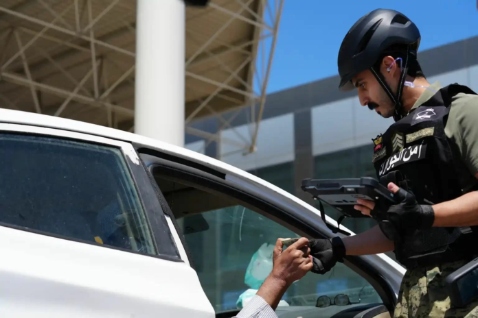 الجوازات تطلق السكوتر الكهربائي في منفذ جسر الملك فهد