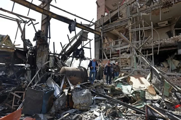 الضربات المتبادلة بين إسرائيل وإيران: تفاصيل التصعيد