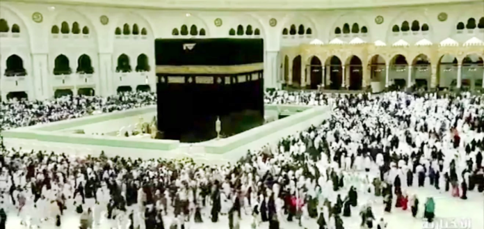 بدء الصيانة الدورية للكعبة المشرفة وفرصة لعمرة الداخل