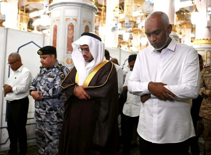 تفاصيل زيارة رئيس جمهورية المالديف إلى المسجد النبوي