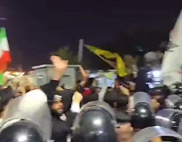 الكويت تدين اقتحام القنصلية الكويتية في البصرة بشدة