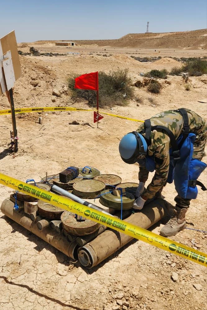 مشروع مسام لنزع الألغام يتلف 1696 لغماً في حضرموت باليمن