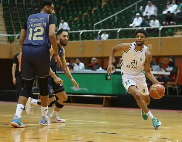 فريق العلا لكرة السلة يهزم الأهلي ويتوج بالثلاثية التاريخية