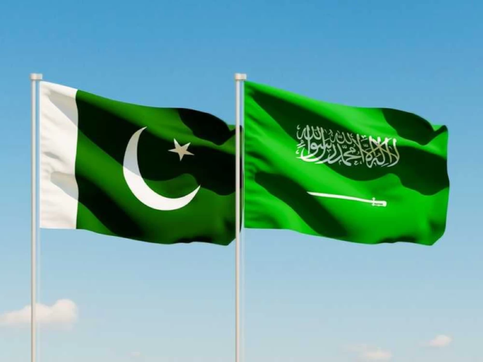 وصول قوة عسكرية باكستانية للسعودية لتعزيز الدفاع المشترك