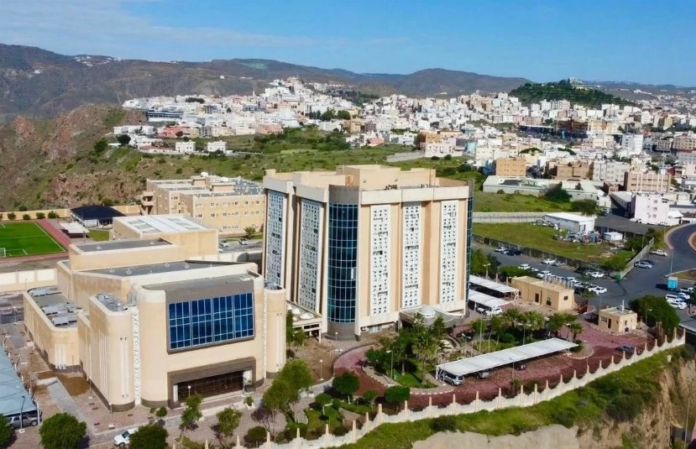 تفاصيل قرار تعليق الدراسة في عسير وتحويلها عن بُعد