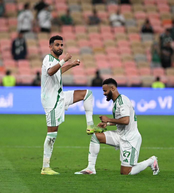 تألق رياض محرز مع الأهلي يقود فريقه لربع النهائي