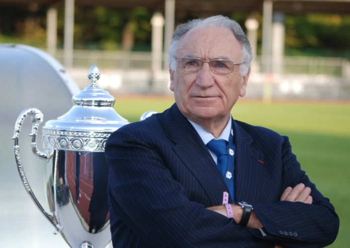 تفاصيل وفاة جان بيير إسكاليت رئيس الاتحاد الفرنسي السابق