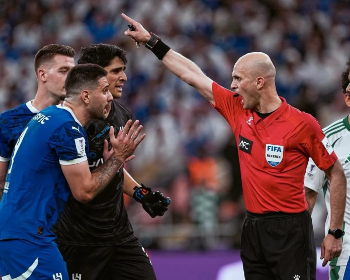 أدهم المخادمة يدير مباراة الأهلي وجوهور بدوري أبطال آسيا