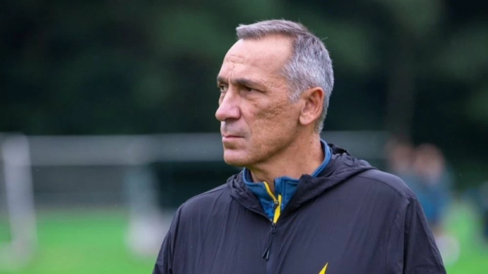 مصير رينارد: هل يصبح دونيس مدرب المنتخب السعودي القادم؟