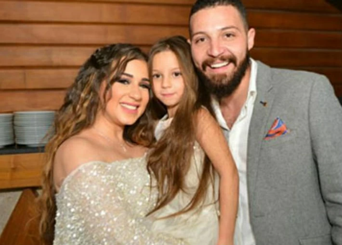 تفاصيل أزمة محمود حجازي وزوجته: سيدة أخرى ترتدي فستانها