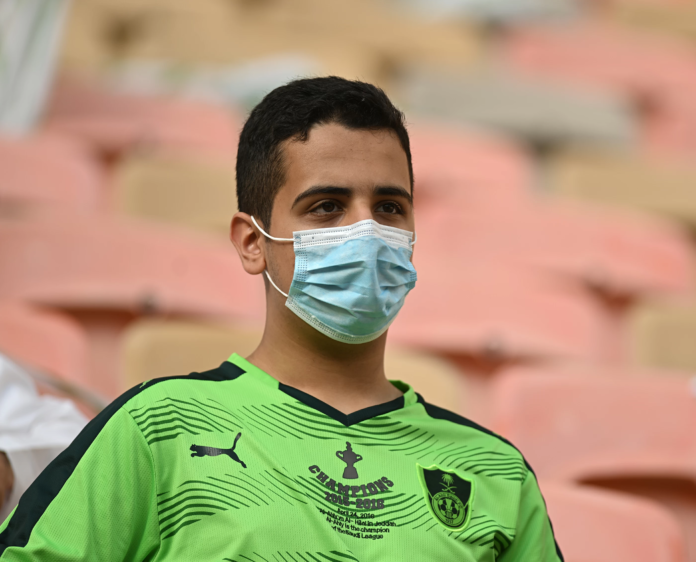 مخاطر استنشاق الأتربة على اللاعبين ومرضى الربو بالملاعب