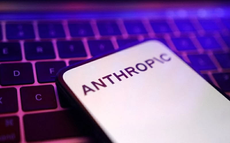 ذكاء اصطناعي ميثوس: قلق أمريكي أوروبي من نموذج Anthropic