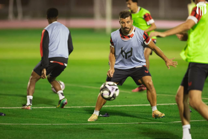 عقوبة نادي الرياض: غرامة مالية من الانضباط والأخلاق | التزام رياضي