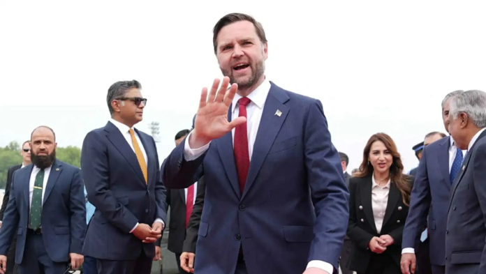 تعليق رحلة نائب الرئيس الأمريكي: مفاوضات إيران وباكستان