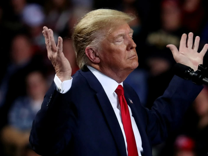 ترمب يأمر بـ تمديد الهدنة مع إيران وسط توترات الخليج