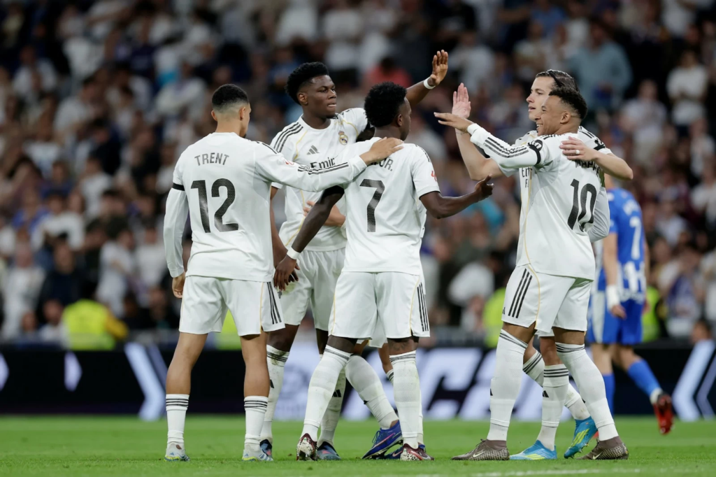 ريال مدريد يهزم ألافيس 2-1 ويعزز موقعه في الليغا | أخبار النادي الملكي