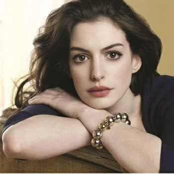 آن هاثاواي: 