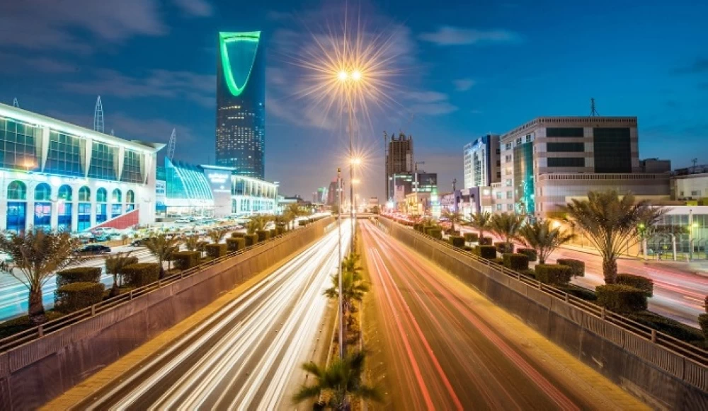الاقتصاد السعودي يتجاوز النفط: نمو 1.3 تريليون دولار وتنوع مستدام