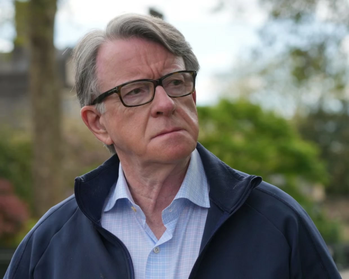 تعثر التحقيق مع بيتر ماندلسون: خلاف قانوني بريطاني أمريكي