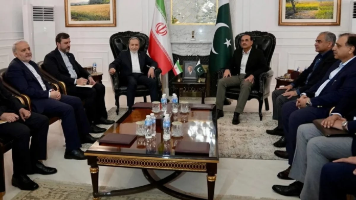 المفاوضات الإيرانية الأمريكية: إيران ترفض العرض الأمريكي في إسلام آباد