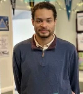 مطلق النار في حفل مراسلي البيت الأبيض: معلم من كاليفورنيا