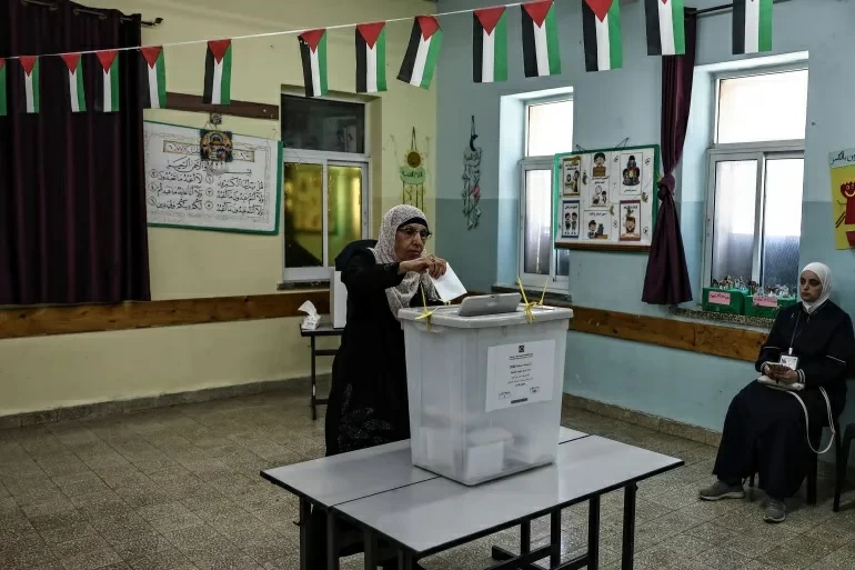 النساء في المجالس المحلية الفلسطينية: 33% من المقاعد إنجاز تاريخي