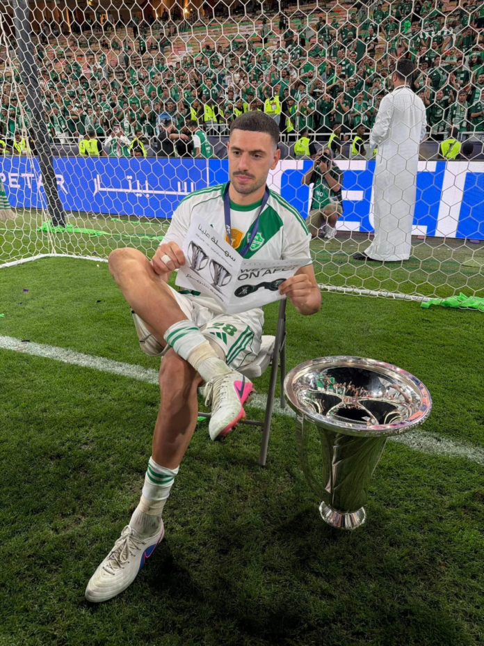 تألق ميريح ديميرال مع الأهلي: تهنئة الاتحاد التركي